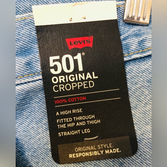 Levi’s 501 Original Cropped (26x28) - Picture 3 of 9